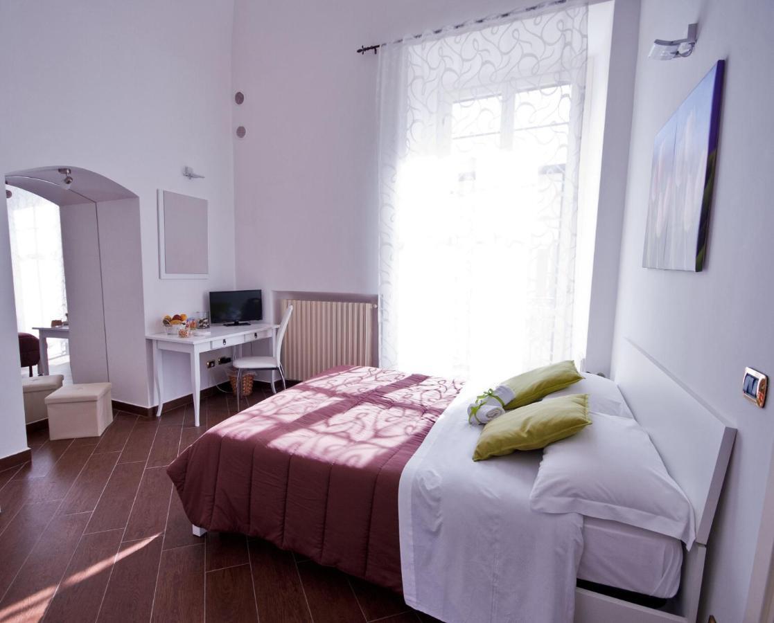 Dimora De Brado Bed & Breakfast Trani Ngoại thất bức ảnh