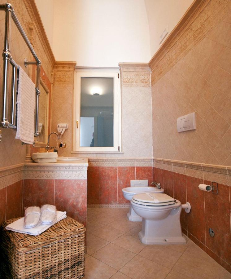 Dimora De Brado Bed & Breakfast Trani Ngoại thất bức ảnh