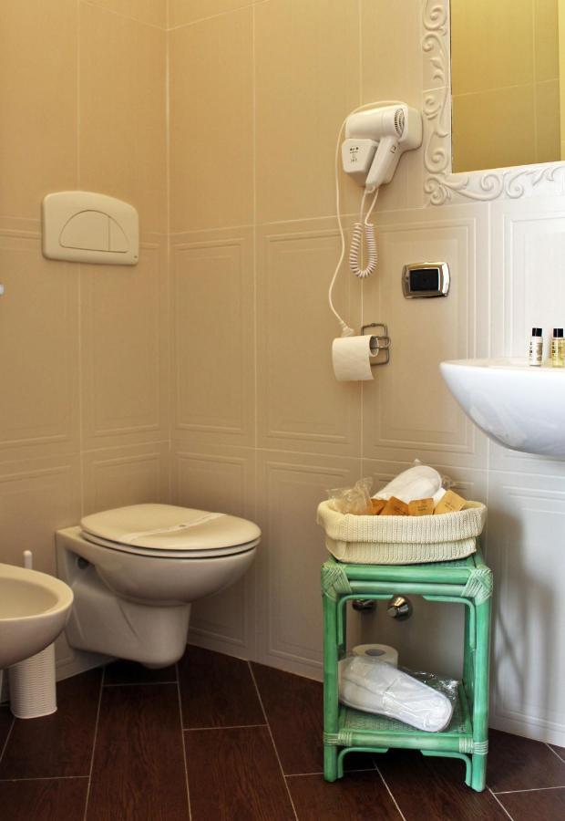 Dimora De Brado Bed & Breakfast Trani Ngoại thất bức ảnh