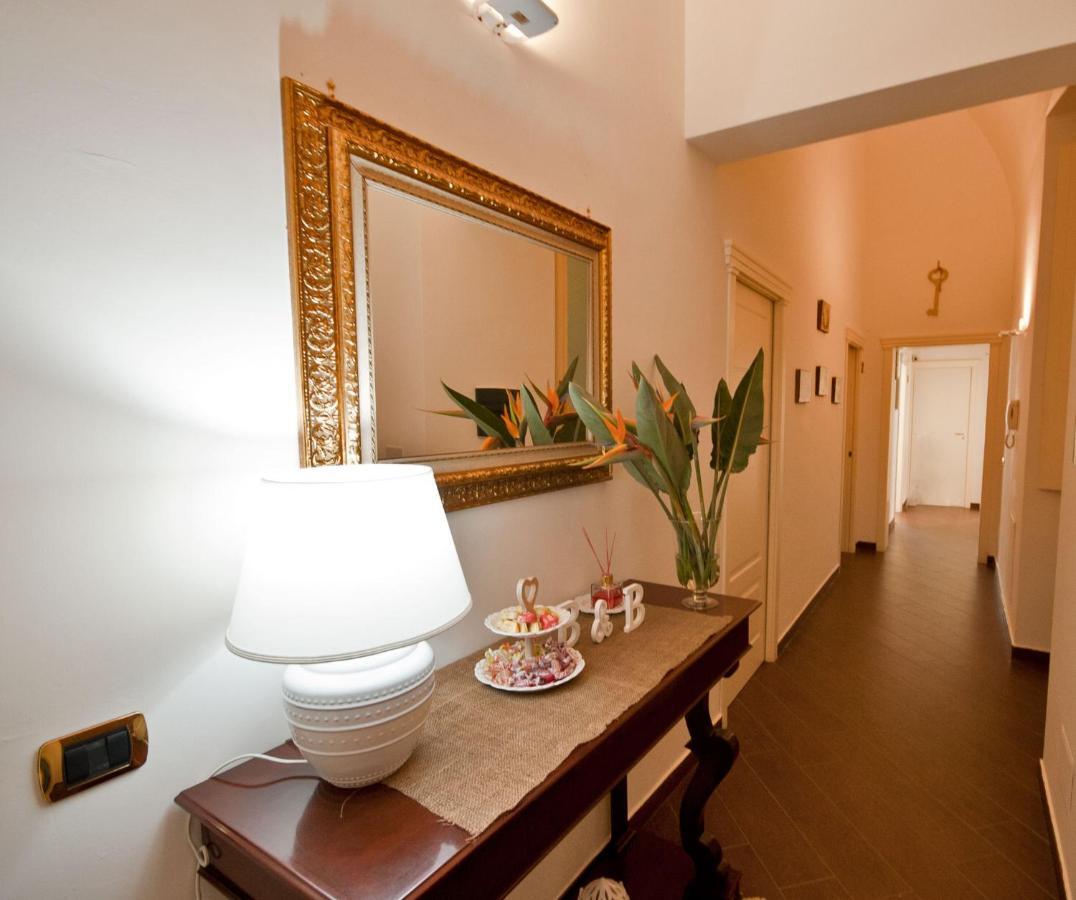 Dimora De Brado Bed & Breakfast Trani Ngoại thất bức ảnh