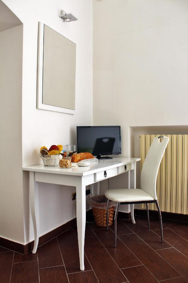 Dimora De Brado Bed & Breakfast Trani Ngoại thất bức ảnh