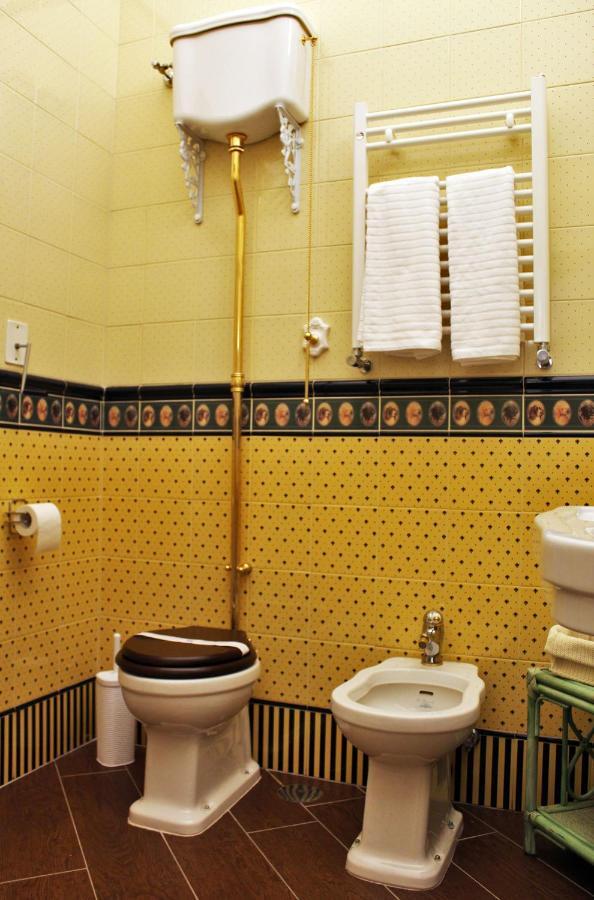 Dimora De Brado Bed & Breakfast Trani Ngoại thất bức ảnh